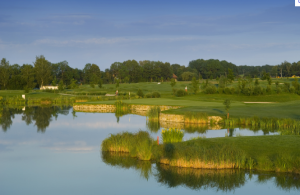Golf Resort Bad Griesbach: Junger Meisterschaftsplatz Mercedes Benz Golf Course