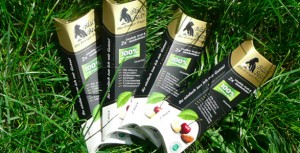 Energiekick auf dem Golfplatz: Black Bear-Riegel eignet sich für die kurze Pause