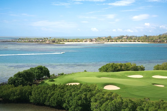 Tolle Aussichten vom Golfplatz des Four Seasons GC at Anahita - Photocredit: Marc Amelot