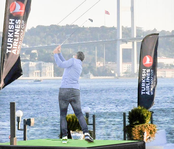 Turkish Airlines World Golf Cup Aufreger: Abschlag mit Jeans