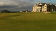 Links Golf - Was bedeutet das? St. Andrews gilt als die Geburtsstätte des heutigen Golfsports.