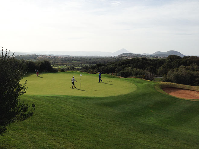 Grüns und Fairways an der Costa Navarino in Top-Zustand!