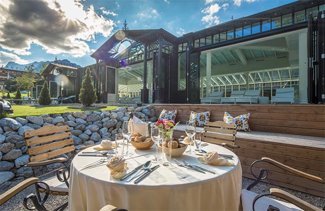 Das neue Badehaus des Romantik Hotels Der Wiesenhof am Achensee. 