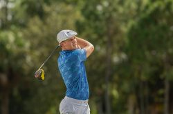 Dubai Desert Classic: DeChambeau triumphiert