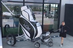 Neue Technik bei Golfcaddys für mehr Usability