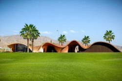 Golf-Clubhaus Ayla in Aqaba: State of the Art Architektur und Wellnessbereich