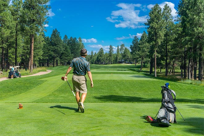 Golfen mit Festzelten