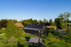 Golf Saint Apollinaire (Schweiz): 2 x 18 Loch-Golfplatz auf historischem Areal