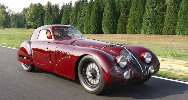 ältester Golfclub Italiens : Stellantis Heritage zeigt den legendären Rennwagen Alfa Romeo 8C 2900 B Speciale Le Mans von 1938 L ältester Golfplatz Italiens