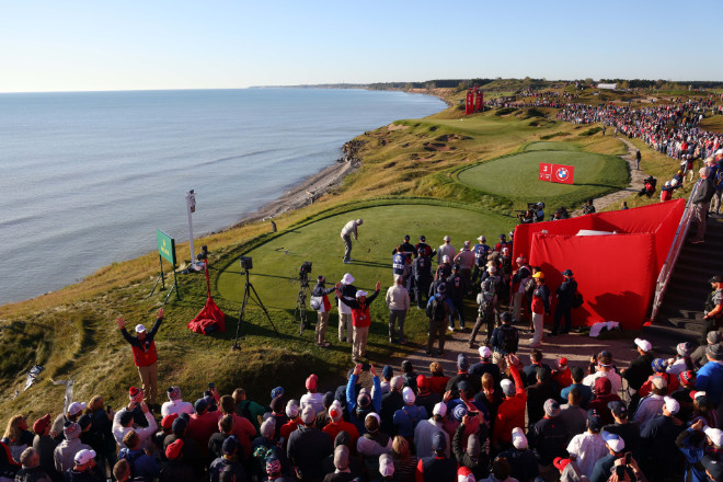 Bernd Wiesberger mit Abschlag an Tee3 am Samstag beim Ryder Cup 2021. Photo by Richard Heathcote/Getty Images