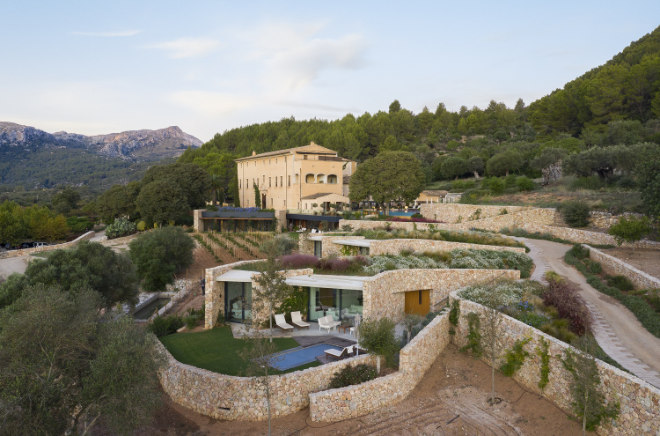 Mallorca Hotel Fotocredit: Son Brull Hotel & Spa - Das Hotel hat 23 stilvoll eingerichtete Zimmer und vier separate Villa Suiten.