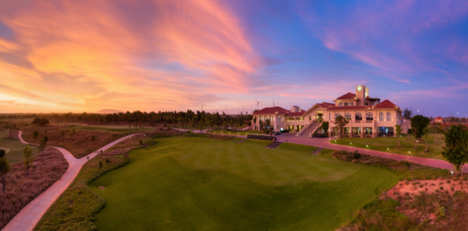 Clubhouse im Stil eines Herrenhauses. Fotocredit: PGA Novaworld Phan Thiet / Performance54