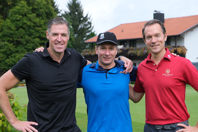 Bernd Steinhart (Pension Benefit) mit Denis Roland (Emil Frey Premium Avalon Cars) und Torsten Fürbringer (UniHeads), welcher dieses Jahr seine Recruiting-Plattform vorstellte. Fotocredit: Peter Schiffmann