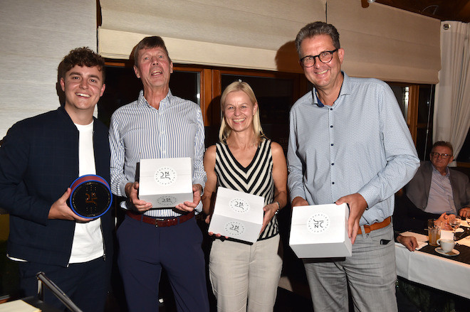 Die drei Gewinner des Premium Kaviars (v.r.n.l.): Martin Pfandzelter, RA Kerstin Förtsch und Thomas von Ungern-Sternberg, welcher aus Lausanne nach München kam. Foto: BrauerPhotos / G.Nitschke