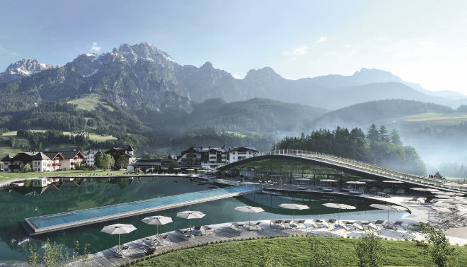 Ca. 170 Auto-KM von München im österreichischen Leogang befindet sich der Krallerhof. Hier der Blick auf ATMOSPHERE by Krallerhof von Hadi Teherani Architects