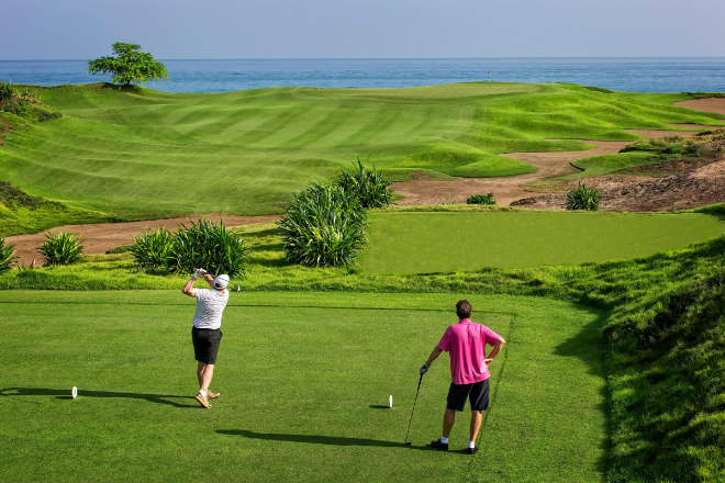 Maskat Oman Golfspielen