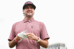LIV Golf Miami - Pro-Am Golfspielen in Indonesien: Profi Bubba Watson beim Indonesian Masters