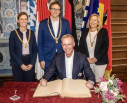 Golf schreibt Geschichte: Golf Club Würzburg im Goldenen Buch der Stadt