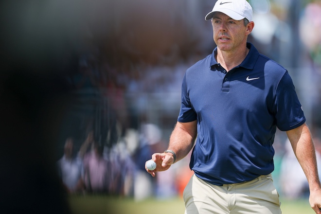 Rory McIlroy auf der 2. Bahn der Finalrunde: Nach schwierigem Auftakt kämpfte sich der Nordire bei der PGA Championship in Aronimink noch einmal zurück ins Turnier. Photo by Maddie Meyer/PGA of America